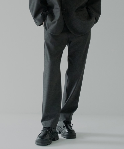 RYU(リュー)の「gabardine tapered slacks(スラックス・メンズ・ダークネイビー/ダークグレー・2/4/3/1)」の1枚目の写真