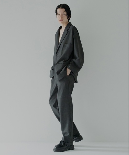 RYU(リュー)の「gabardine tapered slacks(スラックス・メンズ・ダークネイビー/ダークグレー・2/4/3/1)」の4枚目の写真
