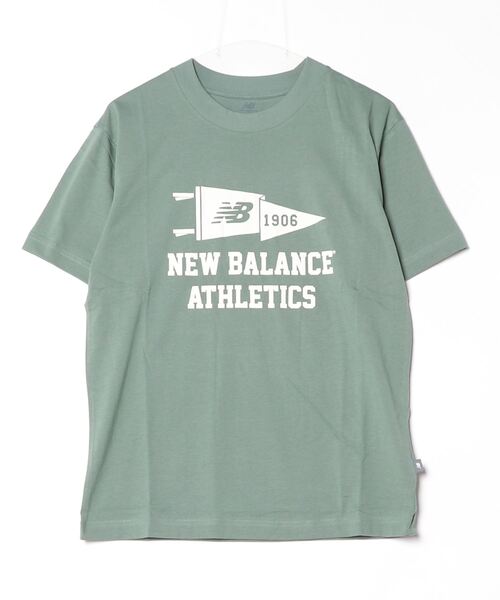 NEW BALANCE(ニューバランス)の「ニューバランス New Balance ペナントショートスリーブTシャツ_Varsity(Tシャツ/カットソー・メンズ・オフホワイト/アーミー/ダークブルー・LL/S/M/L)」の1枚目の写真