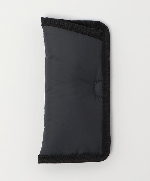 BEAUTY&YOUTH UNITED ARROWS（ビューティーアンドユースユナイテッドアローズ）の「グラス ケース（サングラス・メンズ・ダークグレー/クリーム/オリーブ・FREE）」の2枚目の写真