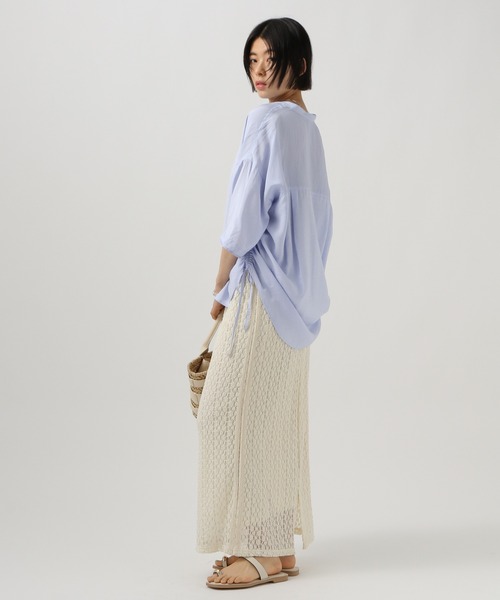 BAYFLOW（ベイフロー）の「[サイドリボンがポイント]シアーシャーリングシャツ（シャツ/ブラウス・レディース・ベージュ/ピンク/オフホワイト/ライトブルー・FREE）」の6枚目の写真