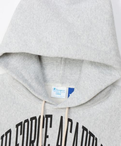 Champion（チャンピオン）の「Champion/チャンピオン/REVERSE WEAVE HOODED SWEATSHIRT（パーカー・メンズ・グレー/ブラック・MEDIUM/LARGE/X-LARGE）」の8枚目の写真
