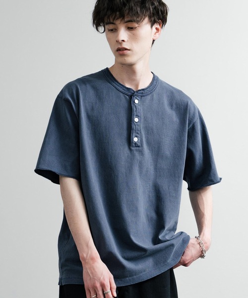 KRIFF MAYER(クリフメイヤー)の「KRIFF MAYER クリフメイヤー ヘビーウエイトピグメント加工トヘンリーネック半袖Tシャツ 2455803(Tシャツ/カットソー・メンズ・チャコールグレー/グレー/レッド/マスタード/オフホワイト/ブルーグリーン/カーキ/ネイビー・M/L/XL)」の5枚目の写真