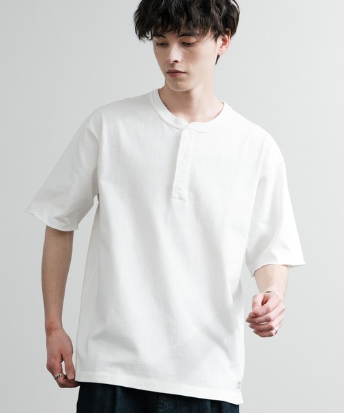 KRIFF MAYER(クリフメイヤー)の「KRIFF MAYER クリフメイヤー ヘビーウエイトピグメント加工トヘンリーネック半袖Tシャツ 2455803(Tシャツ/カットソー・メンズ・チャコールグレー/グレー/レッド/マスタード/オフホワイト/ブルーグリーン/カーキ/ネイビー・M/L/XL)」の1枚目の写真