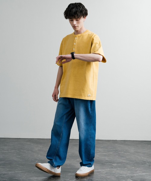 KRIFF MAYER(クリフメイヤー)の「KRIFF MAYER クリフメイヤー ヘビーウエイトピグメント加工トヘンリーネック半袖Tシャツ 2455803(Tシャツ/カットソー・メンズ・チャコールグレー/グレー/レッド/マスタード/オフホワイト/ブルーグリーン/カーキ/ネイビー・M/L/XL)」の9枚目の写真