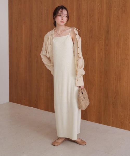 Bab(バブ)の「【低身長さん向けサイズあり】ラメカットソーカップ付きキャミワンピース(ワンピース・レディース・ベージュ/ピンク/チャコールグレー/アイボリー・MEDIUM/SMALL)」の2枚目の写真