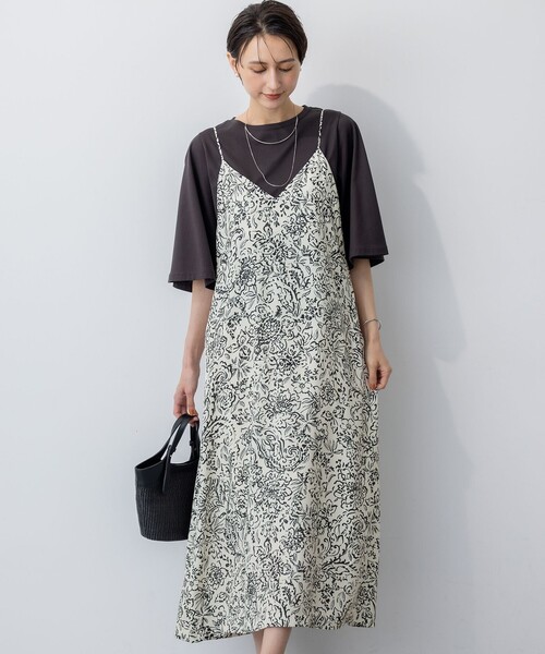 23区(ニジュウサンク)の「【洗える】アンティークフラワープリント キャミソールワンピース(ワンピース・レディース・ブラック系5/ホワイト系5・38)」の1枚目の写真