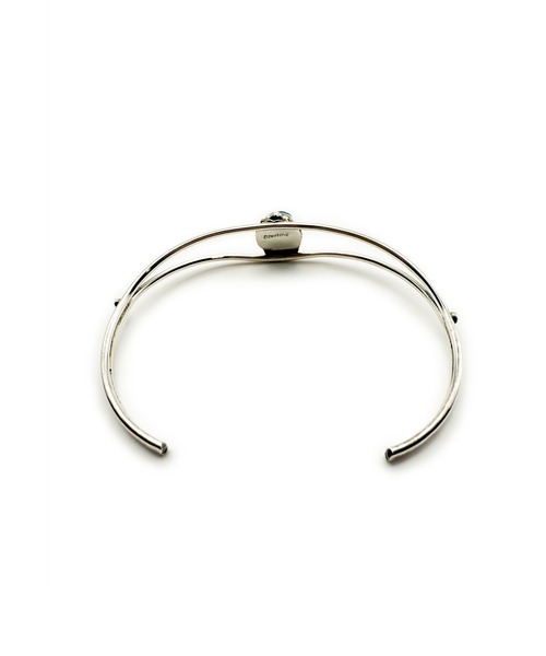 Indian Jewelry(インディアンジュエリー)の「THEATER シアター オーバルデザインターコイズシルバーバングル Made in USA(バングル/リストバンド・メンズ・シルバー・FREE)」の4枚目の写真