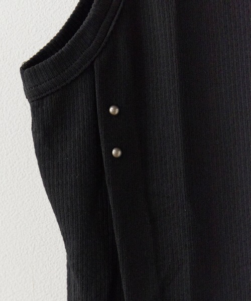 Theater code（シアターコード）の「Triple-button tank top / 3連ボタン タンクトップ 2026年春夏（タンクトップ・メンズ・ブラック/ホワイト/ダークグレー・M/L/XL）」の7枚目の写真