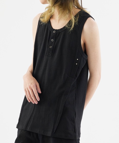 Theater code（シアターコード）の「Triple-button tank top / 3連ボタン タンクトップ 2026年春夏（タンクトップ・メンズ・ブラック/ホワイト/ダークグレー・M/L/XL）」の15枚目の写真