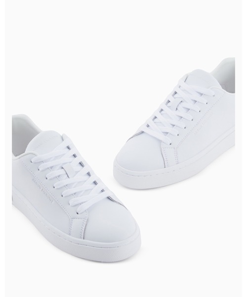 ARMANI EXCHANGE(アルマーニエクスチェンジ)の「【A|X アルマーニ エクスチェンジ】<ZOZO限定>ロゴ レースアップスニーカー(スニーカー・レディース・ホワイト/ブラック・38.5/38/37/36.5/39/36/37.5/35)」の4枚目の写真