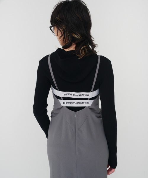 THINGS THAT MATTER（シングス ザット マター）の「OPEN BACK CAMISOLE DRESS / オープンバックキャミソールドレス（ジャンパースカート・レディース・グレー/ブラック・FREE）」の7枚目の写真