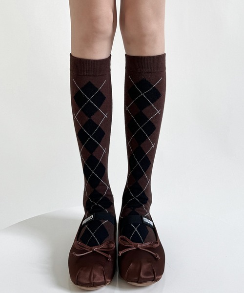 c.u.l(シーユーエル)の「アーガイル柄 ハイソックス 靴下 cula1216(ソックス/靴下・レディース・グレー/ブラック/ホワイト/ブラウン・FREE)」の4枚目の写真