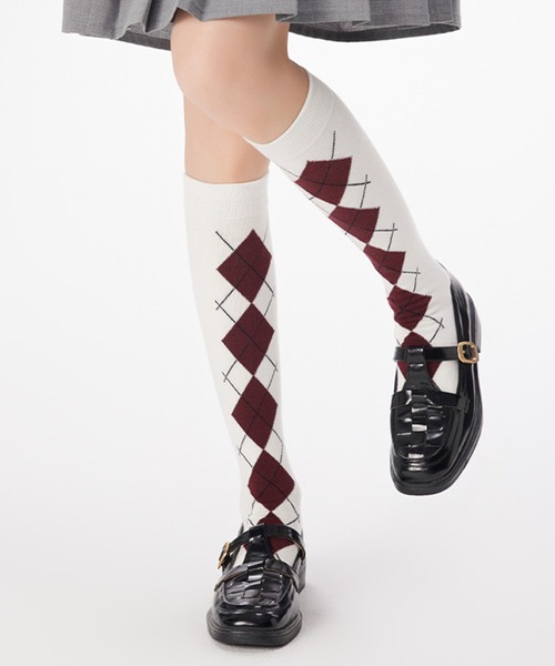 c.u.l(シーユーエル)の「アーガイル柄 ハイソックス 靴下 cula1216(ソックス/靴下・レディース・グレー/ブラック/ホワイト/ブラウン・FREE)」の2枚目の写真