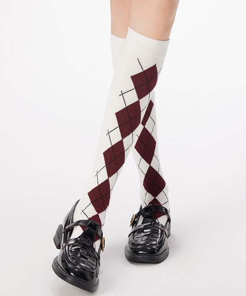 c.u.l(シーユーエル)の「アーガイル柄 ハイソックス 靴下 cula1216(ソックス/靴下・レディース・グレー/ブラック/ホワイト/ブラウン・FREE)」の6枚目の写真