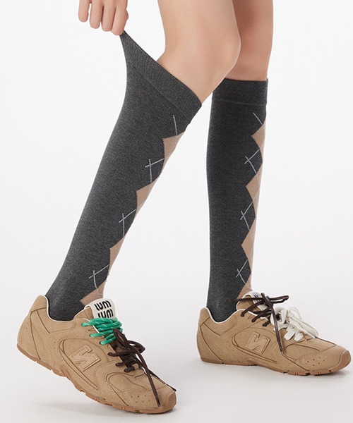 c.u.l(シーユーエル)の「アーガイル柄 ハイソックス 靴下 cula1216(ソックス/靴下・レディース・グレー/ブラック/ホワイト/ブラウン・FREE)」の15枚目の写真