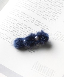 ARCHIVER（アーカイバ）の「【76】パールチャーム付きファーポンポンヘアクリップ（バレッタ/ヘアクリップ・メンズ）」