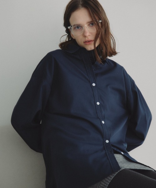 Auntie Rosa Holiday（アンティローザホリデー）の「オーバーサイズレギュラーカラーシャツ（シャツ/ブラウス・レディース・ネイビー/その他/オフホワイト/チャコールグレー/ブルー/ピンク/ストライプ・FREE）」の4枚目の写真