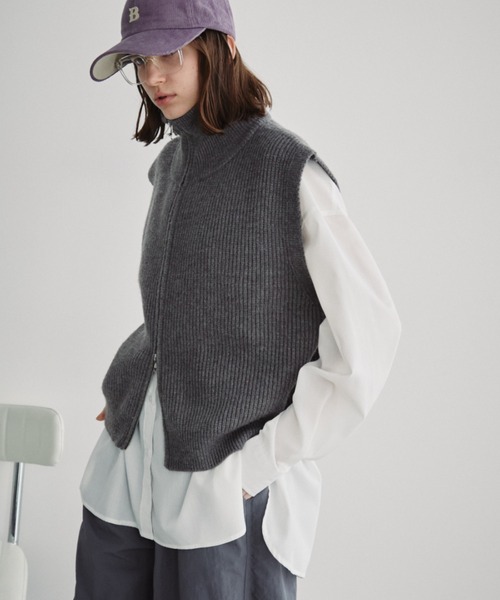 Auntie Rosa Holiday（アンティローザホリデー）の「オーバーサイズレギュラーカラーシャツ（シャツ/ブラウス・レディース・ネイビー/その他/オフホワイト/チャコールグレー/ブルー/ピンク/ストライプ・FREE）」の2枚目の写真