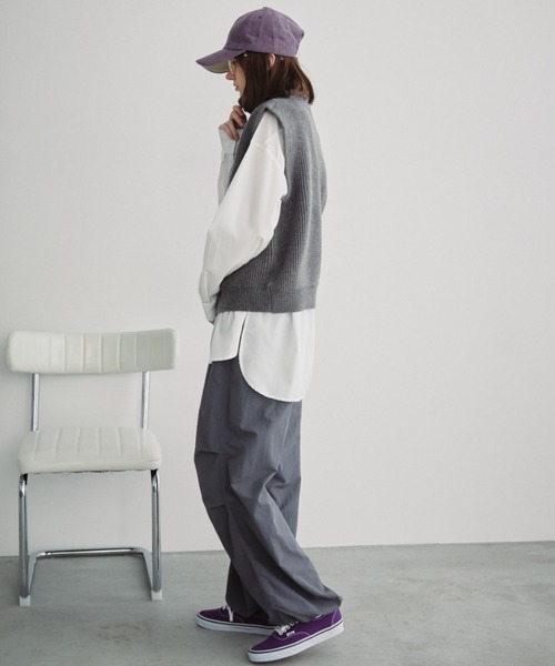 Auntie Rosa Holiday（アンティローザホリデー）の「オーバーサイズレギュラーカラーシャツ（シャツ/ブラウス・レディース・ネイビー/その他/オフホワイト/チャコールグレー/ブルー/ピンク/ストライプ・FREE）」の15枚目の写真