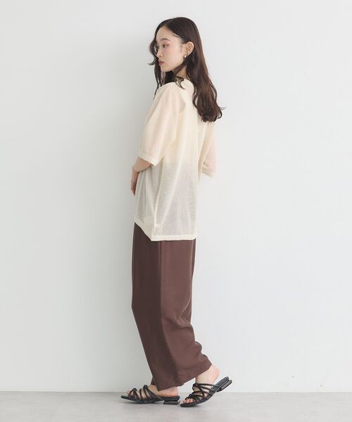 earth music&ecology(アースミュージックアンドエコロジー)の「ロゴ刺繍シアープルオーバー(Tシャツ/カットソー・レディース・チャコールグレー/ライトベージュ/ブラウン・FREE)」の11枚目の写真