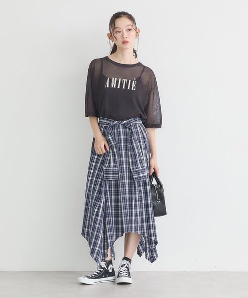 earth music&ecology(アースミュージックアンドエコロジー)の「ロゴ刺繍シアープルオーバー(Tシャツ/カットソー・レディース・チャコールグレー/ライトベージュ/ブラウン・FREE)」の17枚目の写真