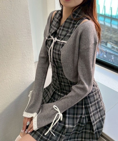OLIVE des OLIVE（オリーブデオリーブ）の「ベルスリーブリボンボレロ（カーディガン/ボレロ・レディース・オフホワイト/トップグレー/ブラック・FREE）」の10枚目の写真