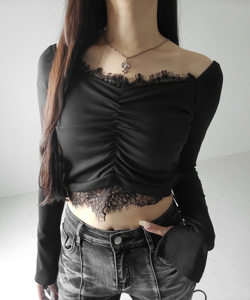 me+em select(ミームセレクト)の「【 2color 】レースドッキングシャーリングショートカットソートップス / lace docking shirring short cutsew tops(Tシャツ/カットソー・レディース・ブラック/ホワイト・FREE)」の10枚目の写真