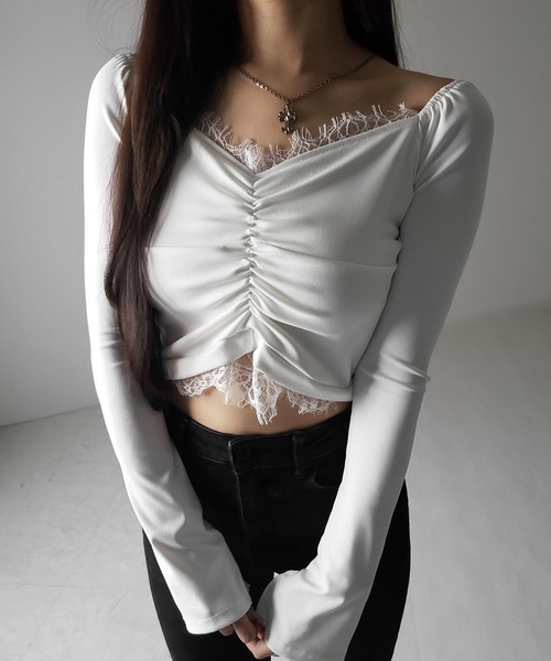 me+em select(ミームセレクト)の「【 2color 】レースドッキングシャーリングショートカットソートップス / lace docking shirring short cutsew tops(Tシャツ/カットソー・レディース・ブラック/ホワイト・FREE)」の21枚目の写真