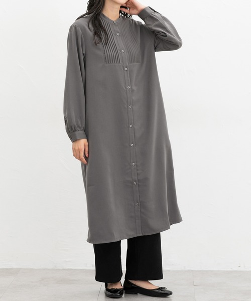 Honeys（ハニーズ）の「ピンタックシャツワンピ（ワンピース・レディース・グレイッシュブルー/ネイビー/チャコール・S/M/LL/L）」の8枚目の写真