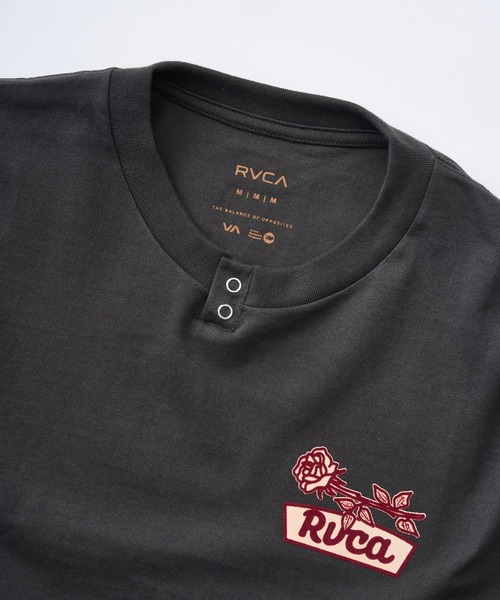 RVCA(ルーカ)の「RVCA レディース COSTA CROPPED LS TEE ロンT 【2025年秋冬モデル】/ルーカバックプリントショート丈長袖ロンT(Tシャツ/カットソー・レディース・ホワイト/ブラック/ピンク・SMALL/MEDIUM)」の11枚目の写真