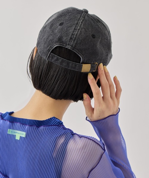 tanakadaisuke（タナカダイスケ）の「【tanakadaisuke/タナカダイスケ】《STUDIOUS別注》silver metal cross cap/シルバーメタルクロスキャップ（キャップ・レディース・グレー/ブラック・FREE）」の7枚目の写真