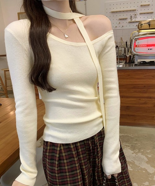 WESTSEA(ウエストシー)の「チョーカー付き オフショルダー 長袖 無地(Tシャツ/カットソー・レディース・グレー/オフホワイト/ブラック・L/M)」の6枚目の写真