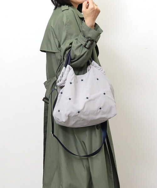 COOCO(クーコ)の「星柄刺繍軽量2WAYトートバッグ(トートバッグ・レディース・ライトブルー/スミクロ/ライトグレー/キャメル・FREE)」の11枚目の写真