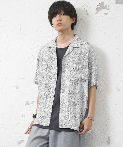MinoriTY(マイノリティ)の「【MinoriTY】総柄オープンカラー半袖シャツ メンズ 夏服(シャツ/ブラウス・メンズ・ホワイト/ブラック系2/ブラック系3/ブラック系1/オレンジ・M/LL/L)」の2枚目の写真