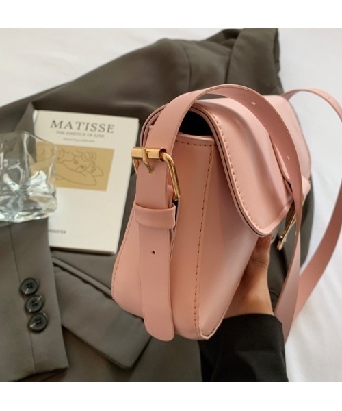SALTMINT（ソルトミント）の「U-Buckle Shoulder Bag（ショルダーバッグ・レディース・ブラウン/ブラック/ベビーピンク/オフホワイト・FREE）」の8枚目の写真