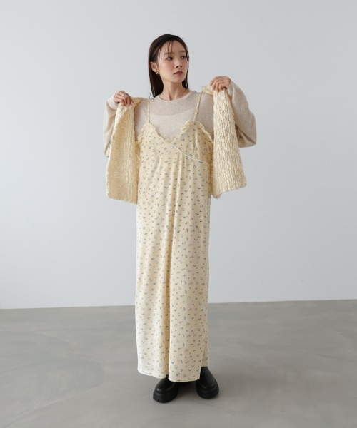 Bab(バブ)の「【初販即完】【選べるサイズ展開】小花柄レース付きベロアキャミワンピース(ワンピース・レディース・アイボリー/ブラック/ブラウン・S/M/L)」の17枚目の写真