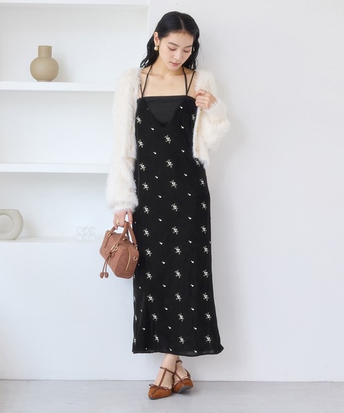 VIS（ビス）の「刺繍アソートベロアキャミワンピース/2WAY（ワンピース・レディース・ブラック/ブラック系その他/ダークブラウン・FREE）」の6枚目の写真
