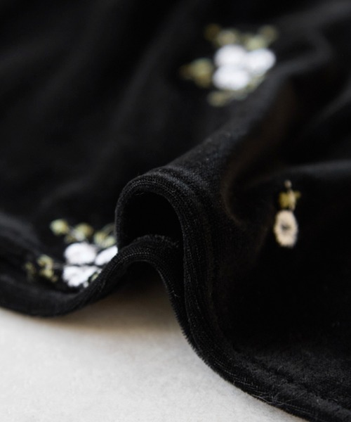 VIS（ビス）の「刺繍アソートベロアキャミワンピース/2WAY（ワンピース・レディース・ブラック/ブラック系その他/ダークブラウン・FREE）」の21枚目の写真