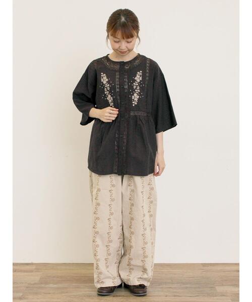 Samansa Mos2(サマンサ モスモス)の「【M/Lサイズ】花刺繍パンツ(その他パンツ・レディース・ベージュ/チャコールグレー/ブラウン・L/M)」の13枚目の写真