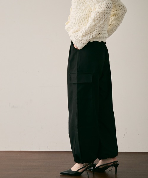Trish(トリッシュ)の「ミリタリーコクーンパンツ(チノパンツ・レディース・ブラック/アイボリー・MEDIUM)」の15枚目の写真