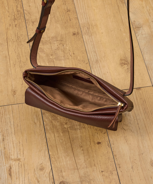 SLOW(スロウ)の「SLOW スロウ / cb -helmet body bag- クロムステアレザーショルダーバッグ 牛革ヘルメットバッグ / 858S73R(ショルダーバッグ・メンズ・チョコ/ブラック/キャメル・FREE)」の9枚目の写真