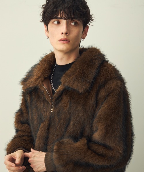 Shoowtime(ショウタイム)の「Double-zip faux fur blouson / ダブルジップエコファーブルゾン(ブルゾン・メンズ・ブラウン系/グレー系・MEDIUM/LARGE/X-LARGE)」の15枚目の写真