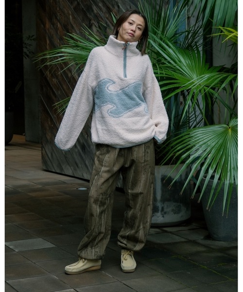 BILLABONG（ビラボン）の「BILLABONG レディース WAVE JQ MOKOMOKO HAL セーター 【2025年秋冬モデル】 @autumn/ビラボンウェーブロゴハーフジップニット（ニット/セーター・レディース・ブラック/アイボリー/ホワイト系その他・MEDIUM）」の17枚目の写真