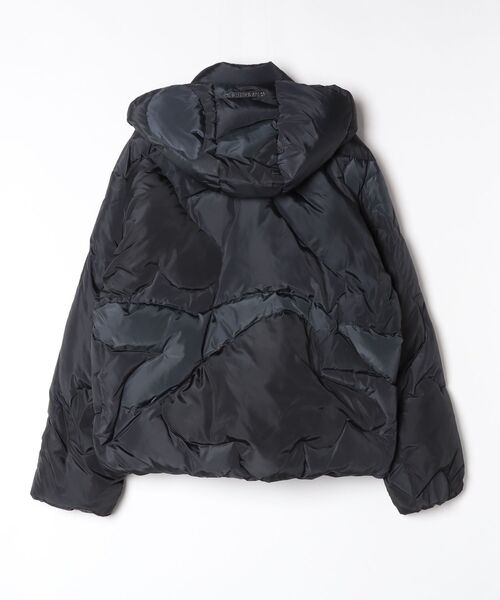 A BATHING APE（アベイシングエイプ）の「MEGA COLOR CAMO QUILTED DOWN JACKET（ダウンジャケット/コート・メンズ・ブラック/パープル・MEDIUM/XX-LARGE/X-LARGE/LARGE/SMALL）」の9枚目の写真