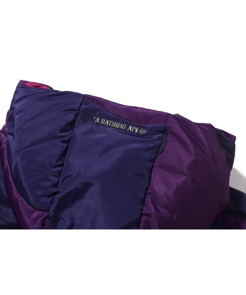 A BATHING APE（アベイシングエイプ）の「MEGA COLOR CAMO QUILTED DOWN JACKET（ダウンジャケット/コート・メンズ・ブラック/パープル・MEDIUM/XX-LARGE/X-LARGE/LARGE/SMALL）」の8枚目の写真