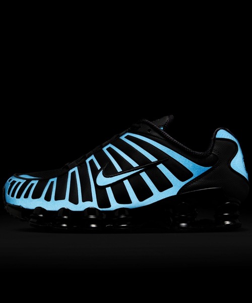 NIKE(ナイキ)の「NIKE Shox TL(ナイキ ショックス TL)(スニーカー・メンズ・ブラック系・29cm/28cm/27.5cm/27cm/26.5cm/25.5cm/25cm/28.5cm)」の6枚目の写真