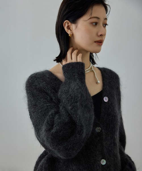 ROPE'（ロペ）の「スーパーキッドモヘヤVネックカーディガン/イージーケア（カーディガン/ボレロ・レディース・チャコールグレー/ピンク系その他2・FREE）」の19枚目の写真