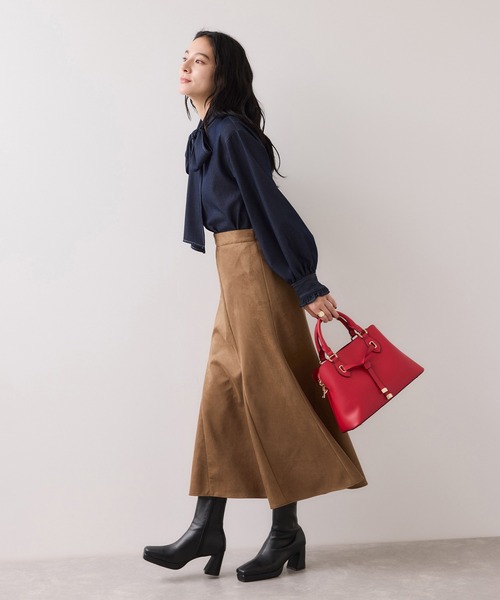 VIS（ビス）の「エスカルゴ切替スエードライクスカート（スカート・レディース・オフホワイト/イエロー系その他3・S/M）」の4枚目の写真