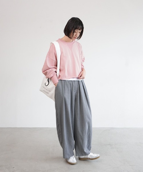 SOLAMONAT(ソラモナ)の「ペンネ天竺 ショートプルオーバー(Tシャツ/カットソー・レディース・杢グレー/ヘザーチャコール/ホワイト/ブラック/カーキ/ライトピンク・FREE)」の16枚目の写真